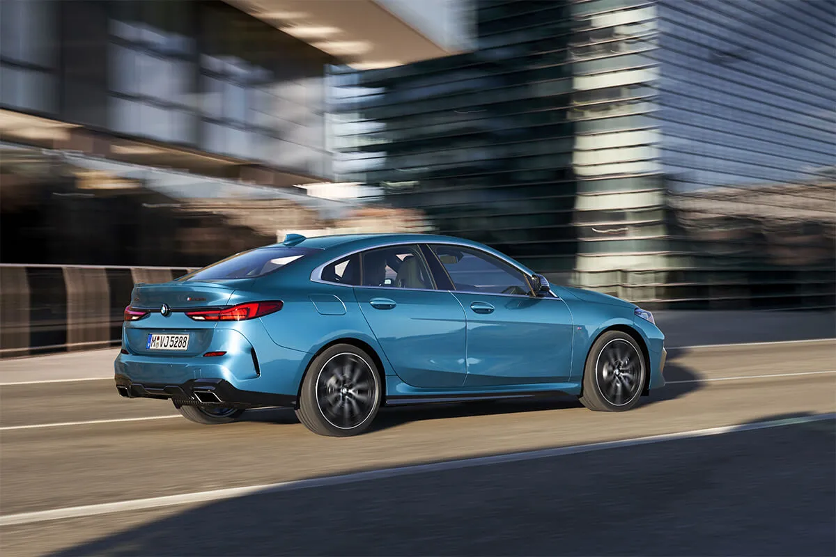 Intelligent all-wheel drive in the BMW M235i xDrive