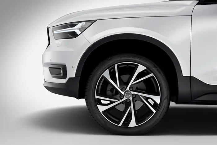 Carzone volvo xc40 Gallery