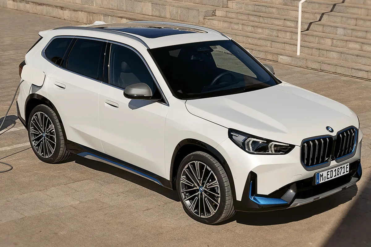 BMW iX1