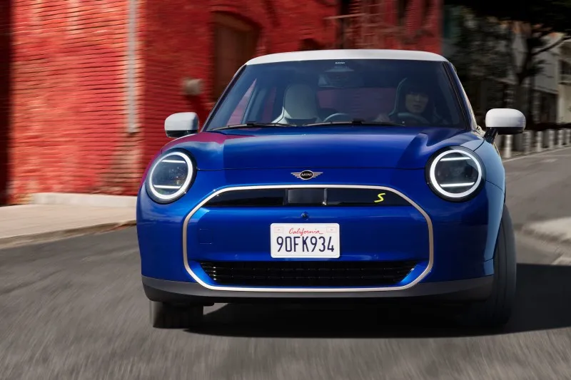 The New All-Electric MINI Cooper