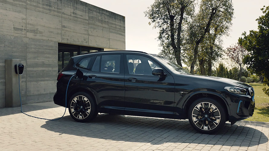 BMW iX3