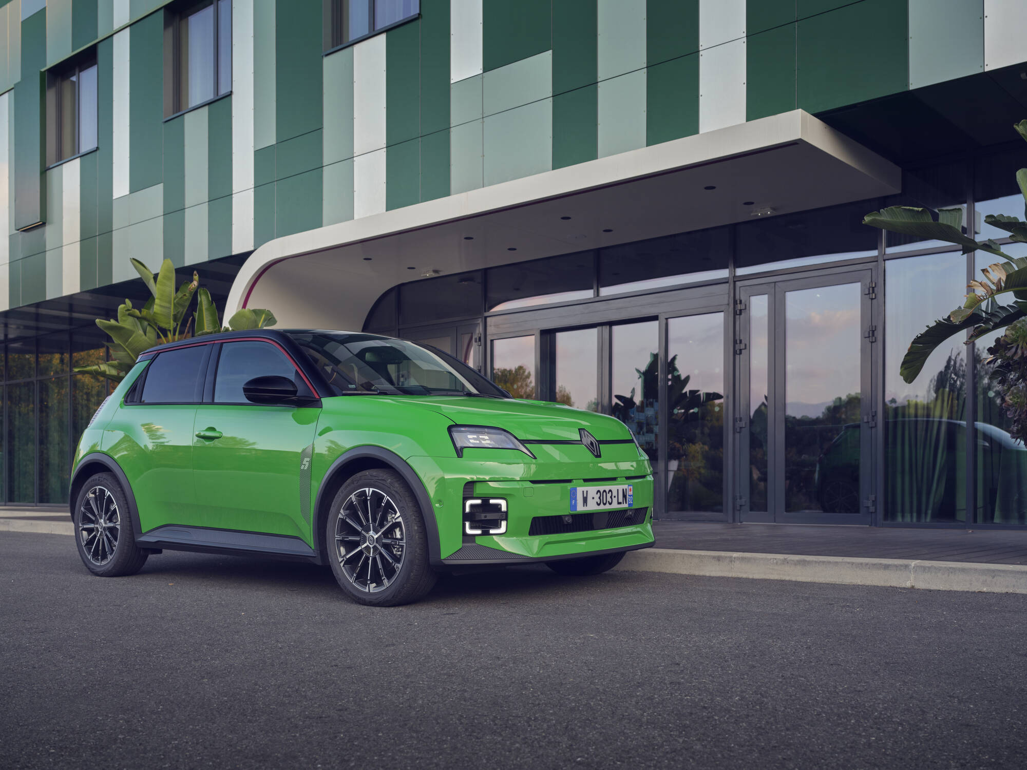 Renault 5 Green 