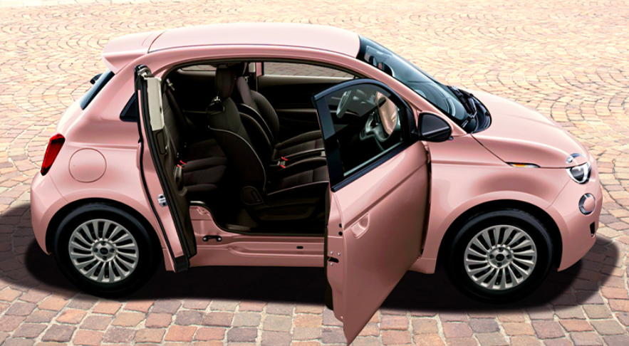 fiat with 3 doors open
