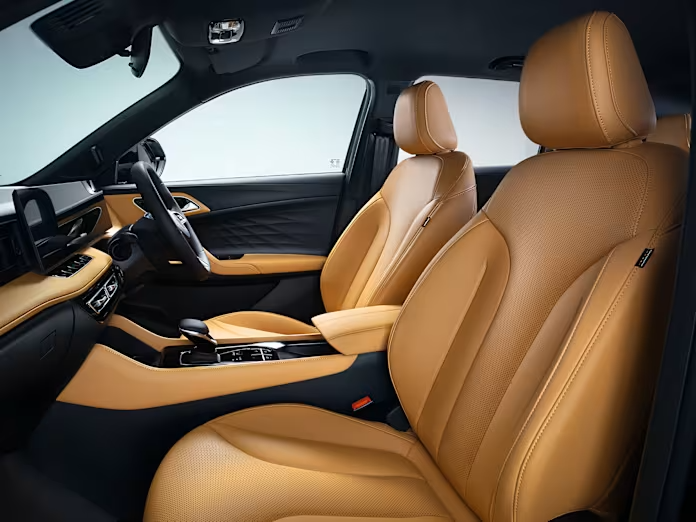 MG HS front seats