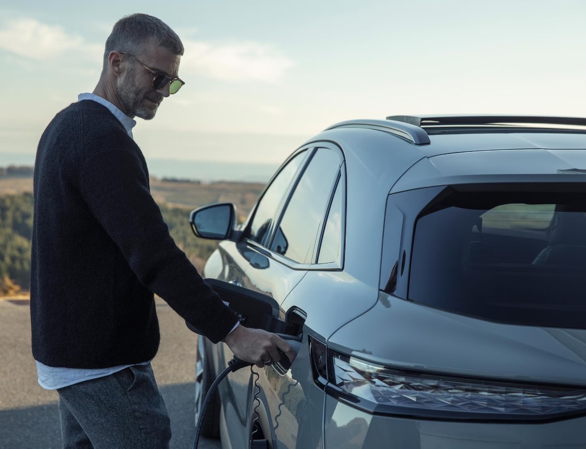 DS 7 Plug-In Hybrid Technology