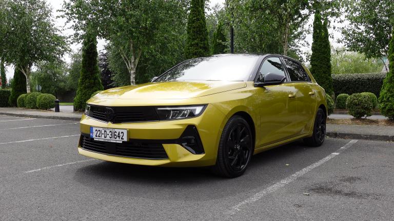 Opel Astra Amber Yellow