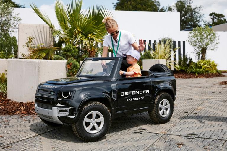 Landrover Defender Dublin Horse Show Partnership