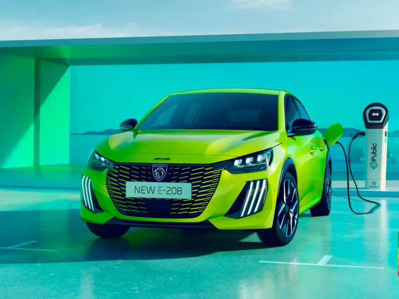 Peugeot e 208