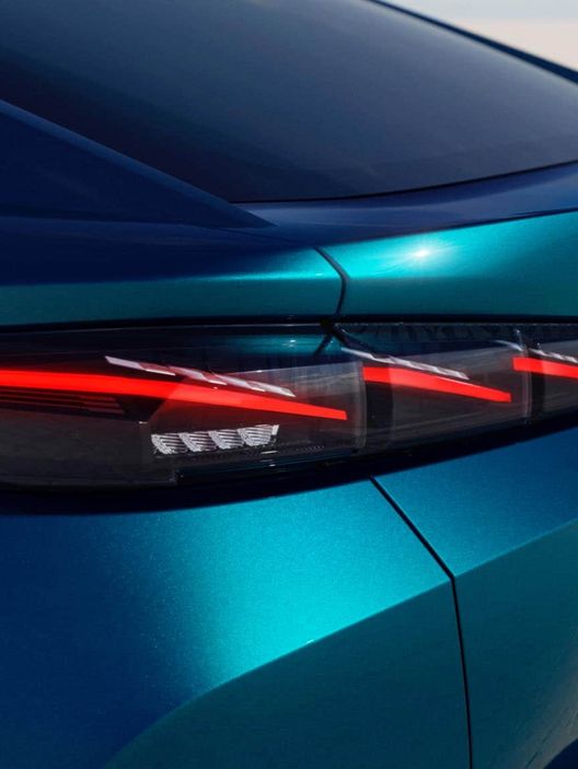 Peugeot 408 Feline