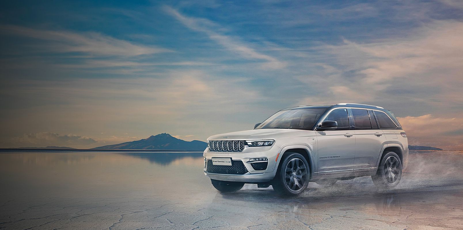 Grand Cherokee Hero Banner