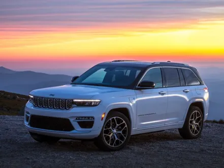 Grand Cherokee Hero Banner