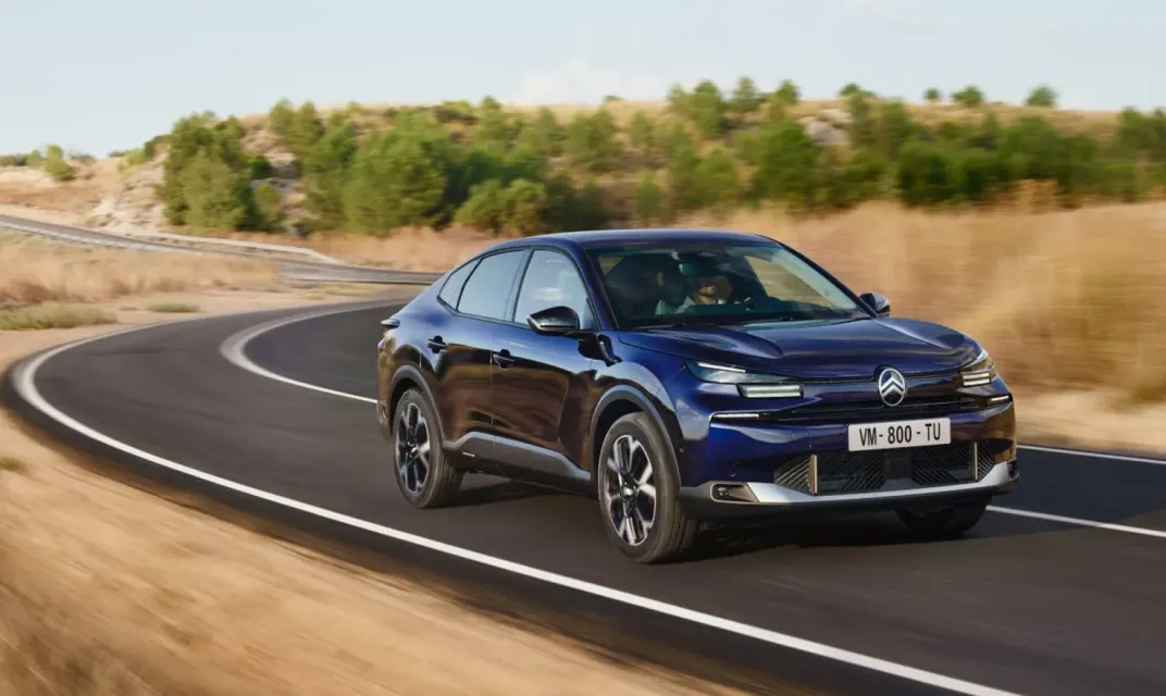 New Citroën ë-C4 X