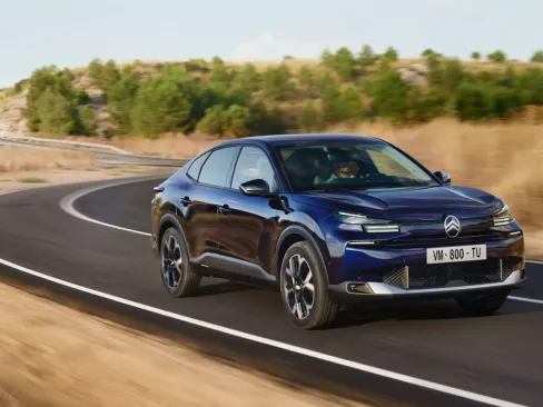 New Citroën ë-C4 X