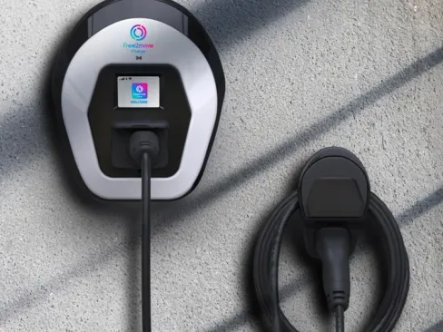 ë-C4 Easy charging at home
