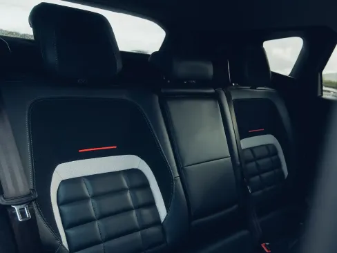 e-C5 Aircross Interior