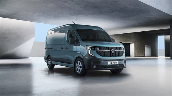 Master E-Tech Exterior