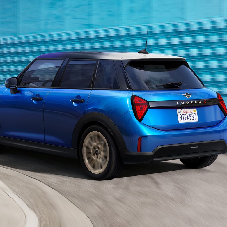 MINI Cooper 5-Door - Driving Experience