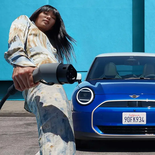 Up to €3,500 towards your Electric MINI.