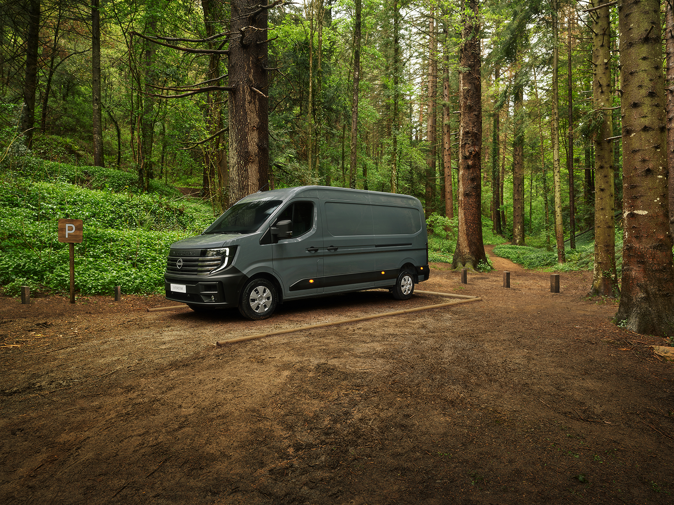 Nissan Interstar