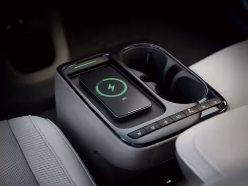 Ioniq 5 Wireless Charging.