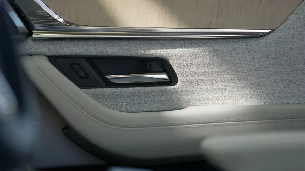 CX80 Interior