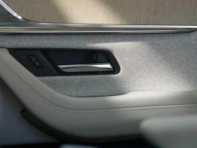 CX80 Interior