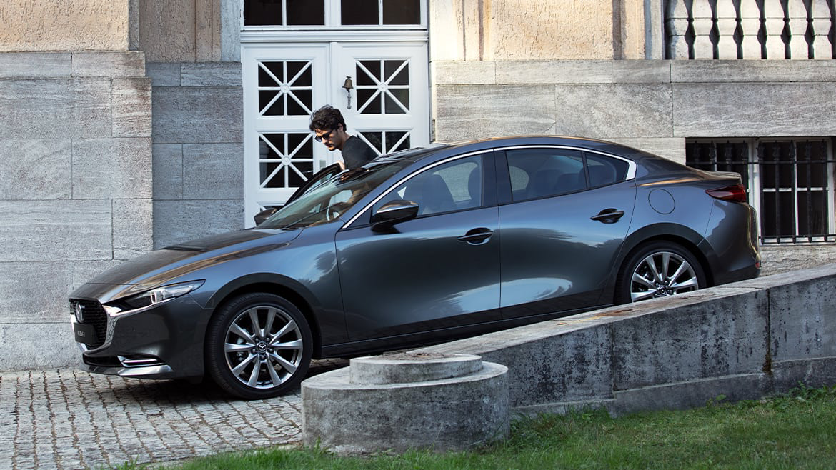 Mazda3 Saloon Exterior