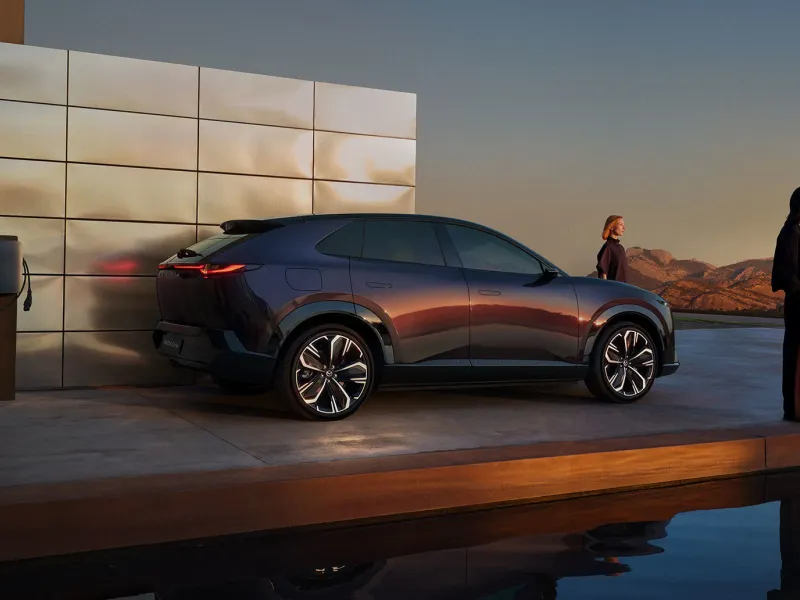 MAZDA CX-6e Exterior