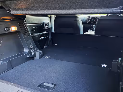 C5 Aircross Commercial Cavernous Space
