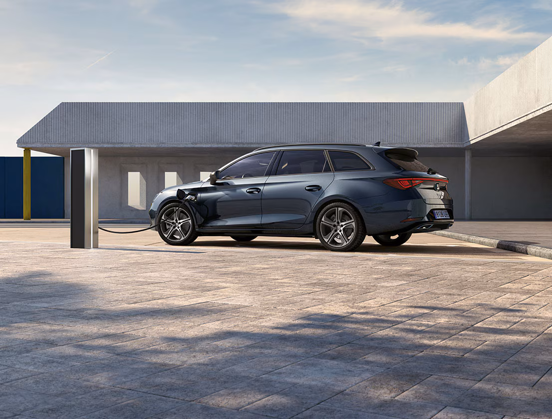 Seat Leon Charging