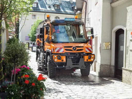 Unimog Implement Carrier Short and agile