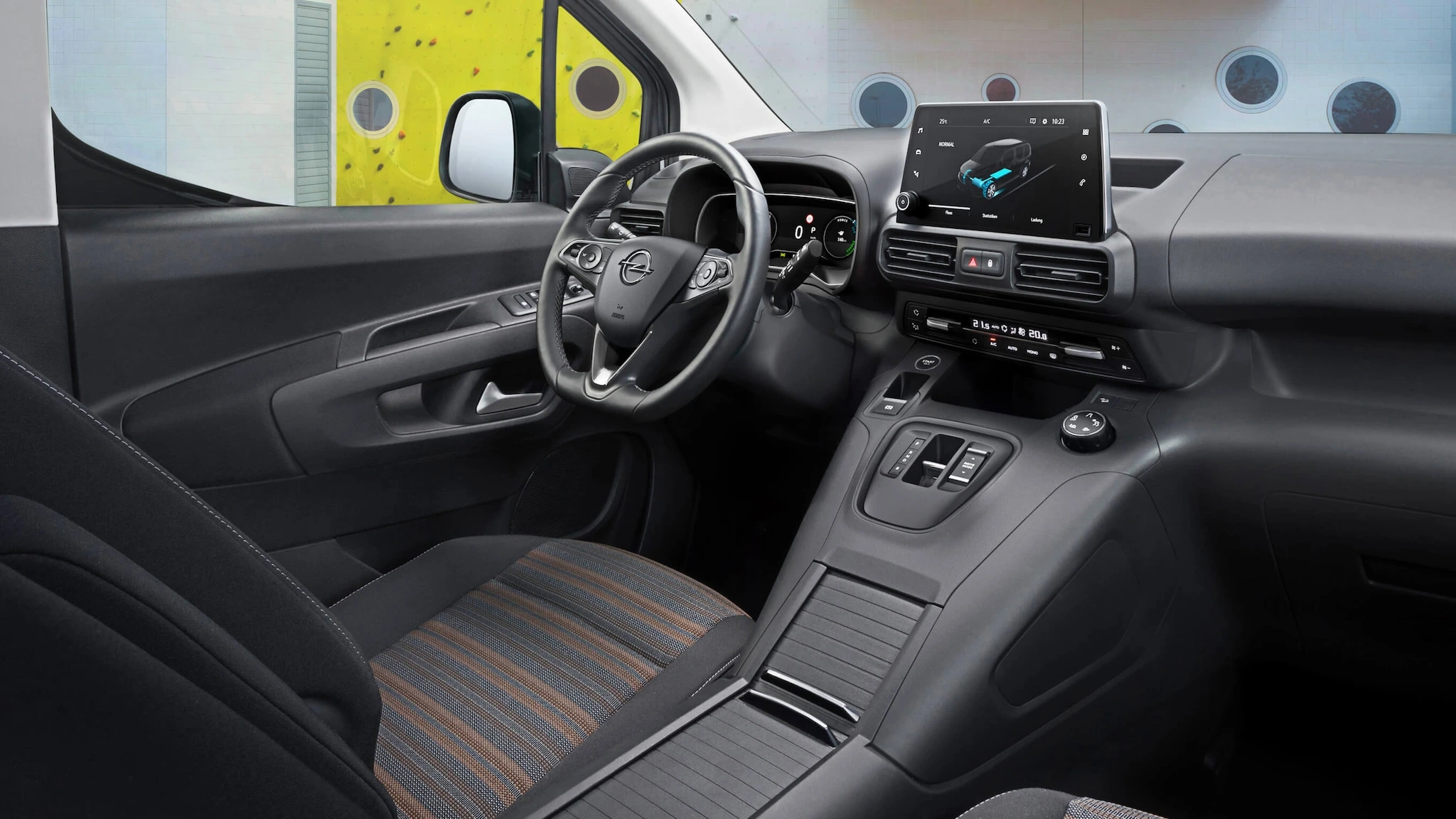 Opel Combo Electric Interior