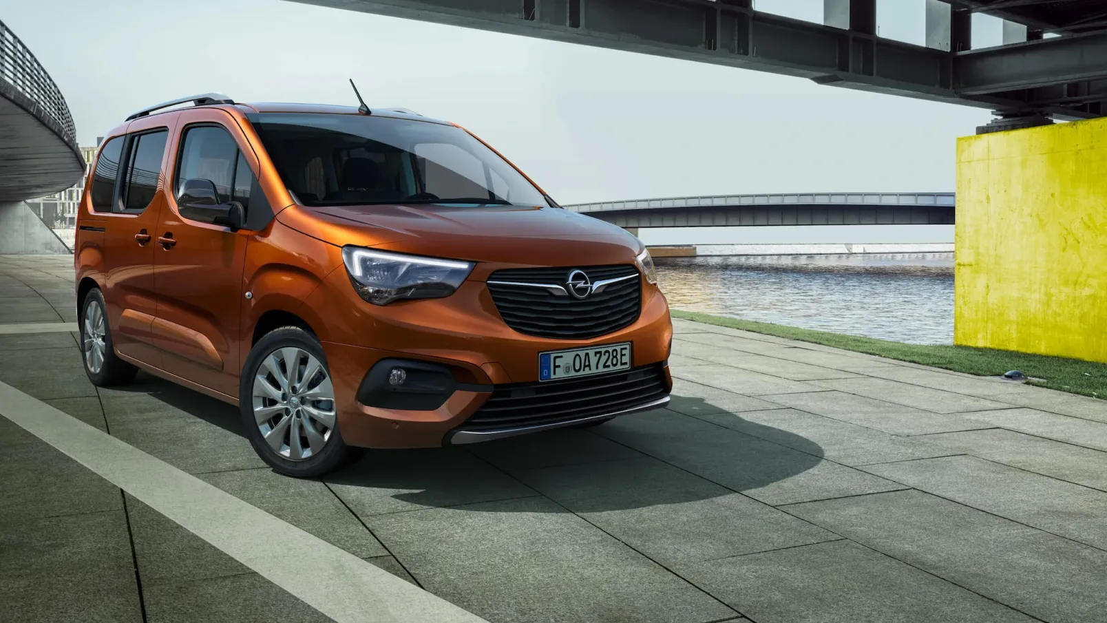 Opel Combo Electric Exterior