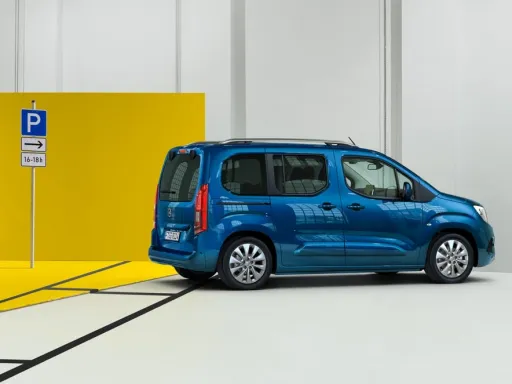 Opel Combo Electric Safety and Innovations