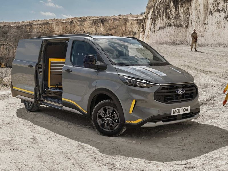 Transit Custom Exterior