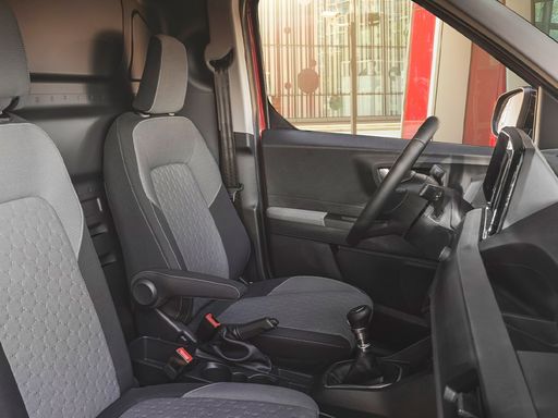 Transit Courier Features