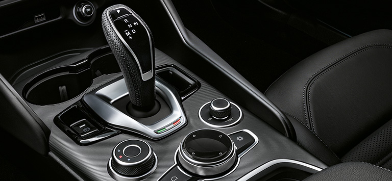 Giulia Interior