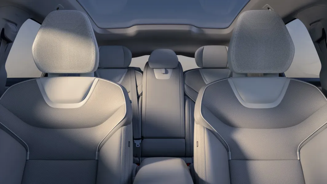 ES90 Interior
