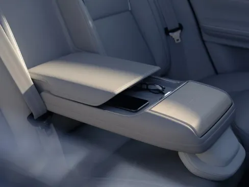 ES90 Lounge armrest