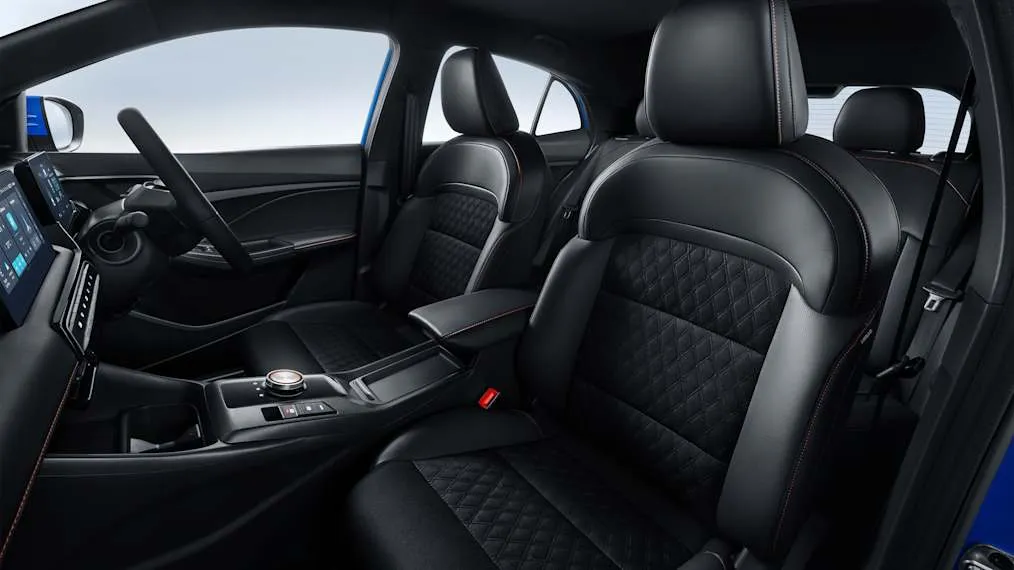 MG3 Hybrid Interior