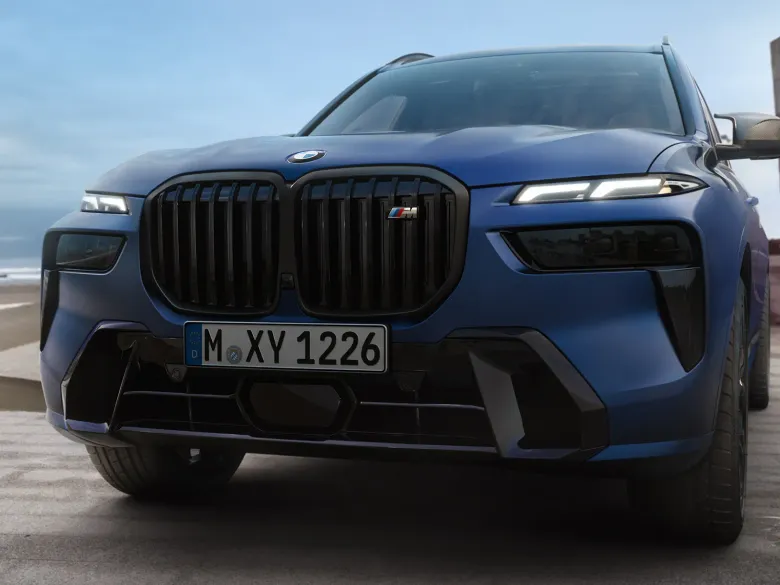 BMW X7 M60i Front