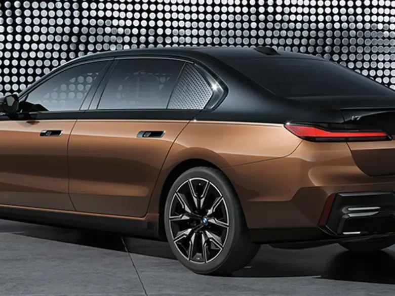 BMW i7 M70 xDrive Exterior