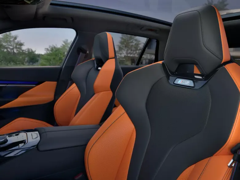 BMW M5 Touring Plug-in Hybrid Seats