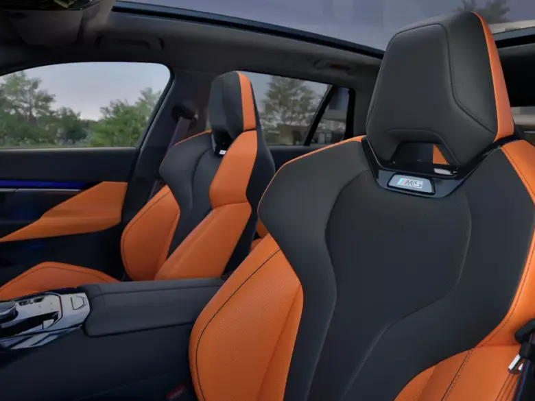 BMW M5 Touring Plug-in Hybrid Seats