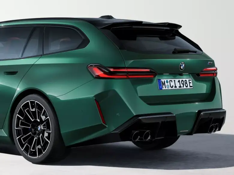 BMW M5 Touring Plug-in Hybrid Rear