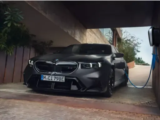 BMW M5 Saloon Plug-in Hybrid Flexible Charger