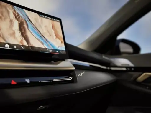 BMW 5 Series Saloon Plug-in Hybrid Interaction Bar