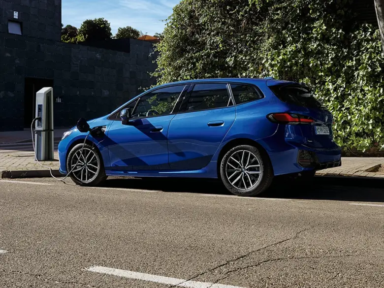 BMW 2 Series Active Tourer Side