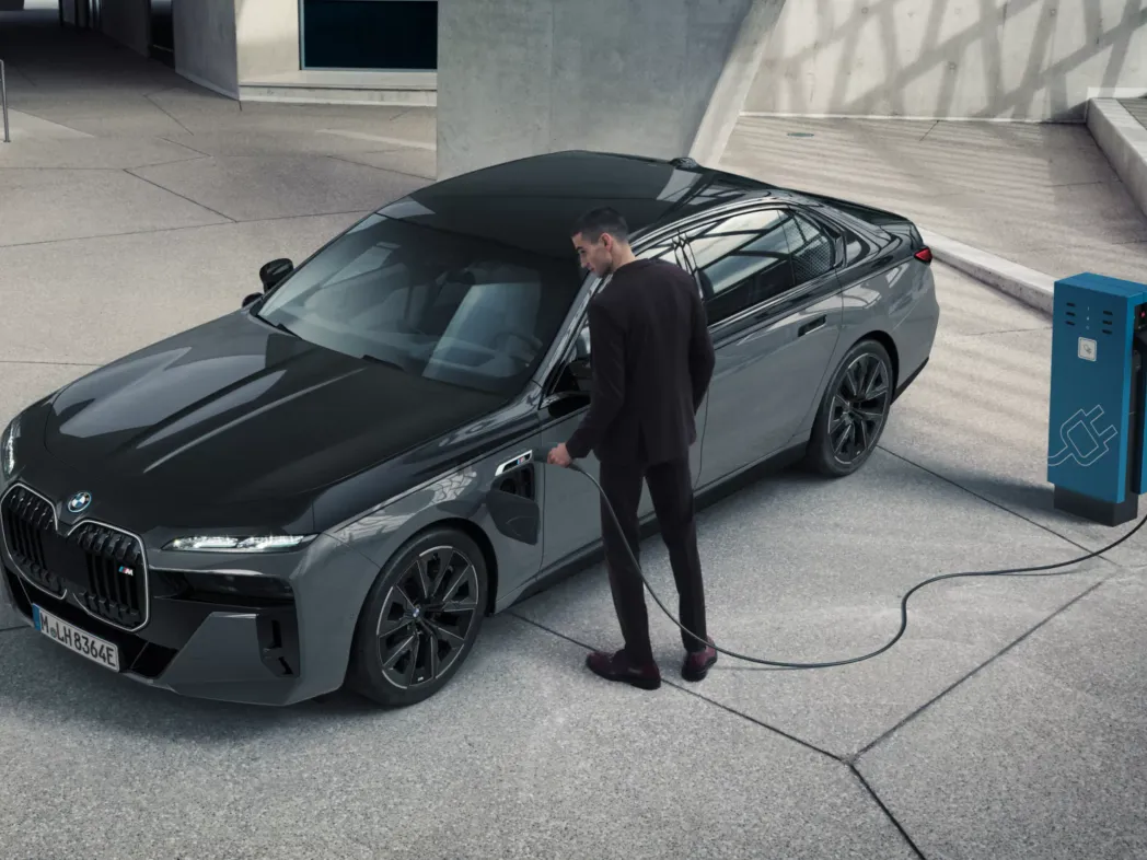 PLUG-IN HYBRIDS: FLEXIBLE DRIVING