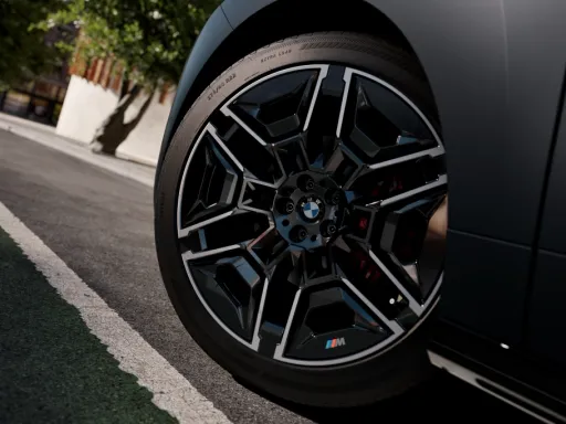 BMW iX M70 22'' M Aerodynamic Wheels